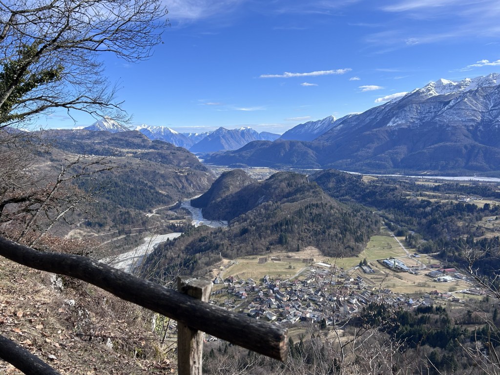 Anello del CUEL di NUVOLAE e MONTE SORANTRI da ESEMON di SOPRA